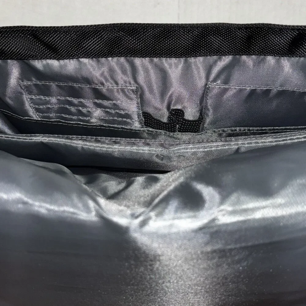 Cocoon Messenger Bag 16